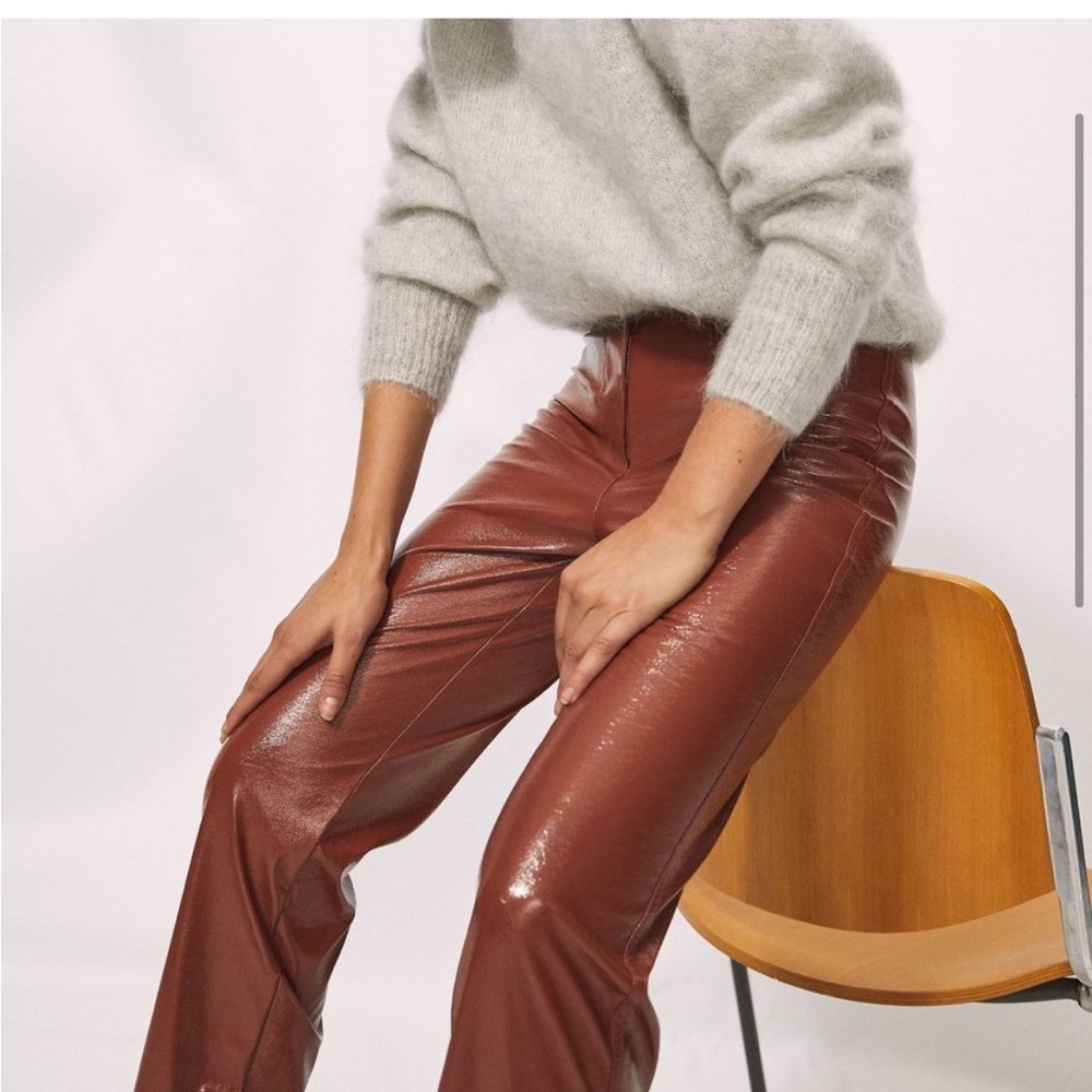 Aritzia Wilfred Tempest High-rise Vinyl Pants in Genuine Brown
